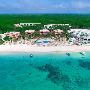 Курортный комплекс Grand Oasis Tulum Riviera